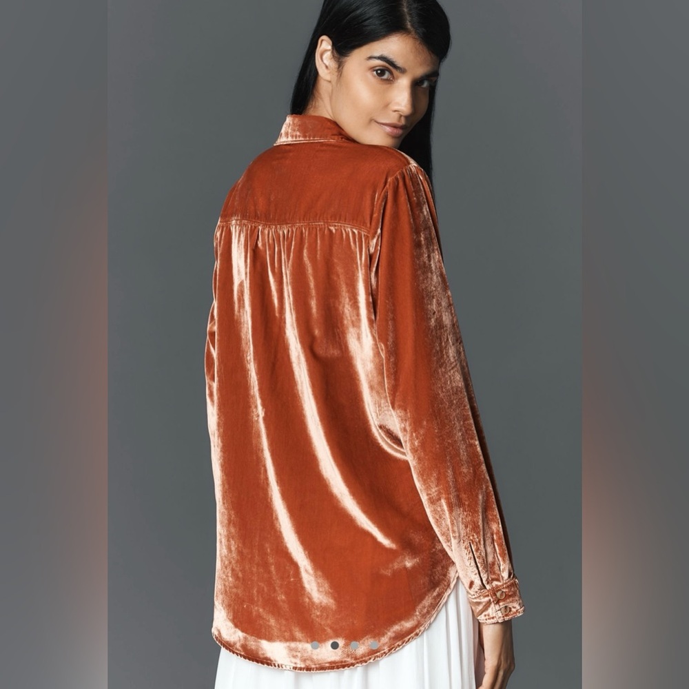 Anthropologie Pilcro Hadley Relaxed Velvet Button-Down Top Burnt Orange, size M - Picture 3 of 9